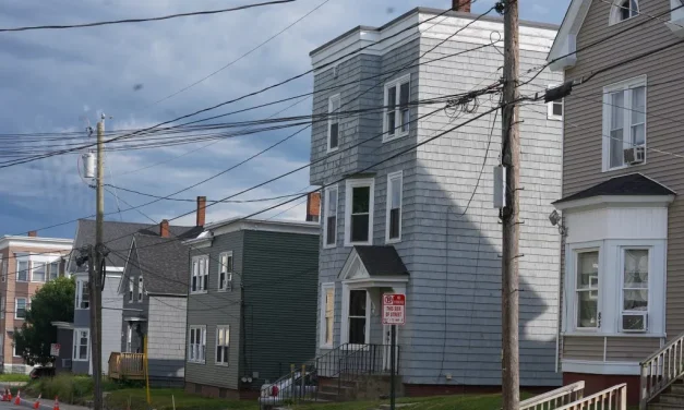 Maine Legislature to consider proposals to cut housing support, food assistance for non-citizens 