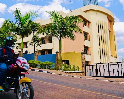 Rwanda welcomes first migrants under U.S. deal as federal judge blocks similar pact with Uganda