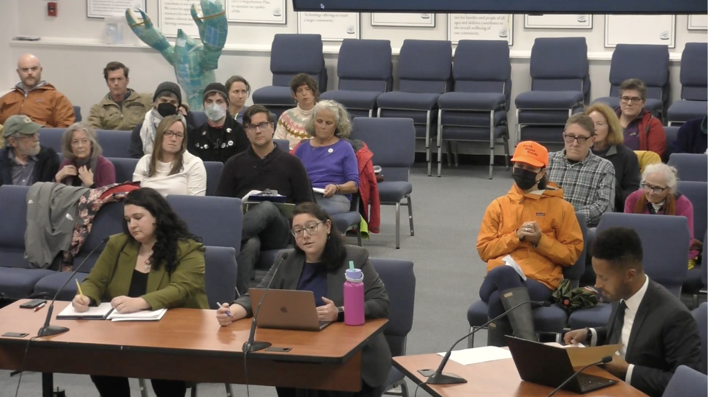 Rockland City Council votes to restrict cooperation with immigration enforcement