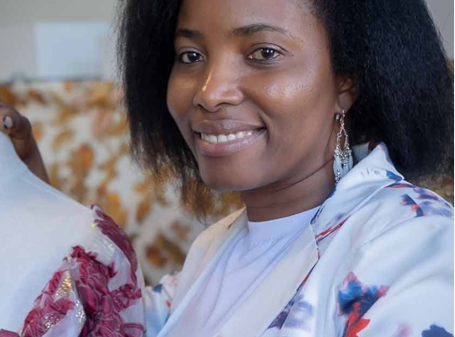 De l’aiguille à l’entreprise : Apphia Kamanda tisse une voie vers l’entrepreneuriat