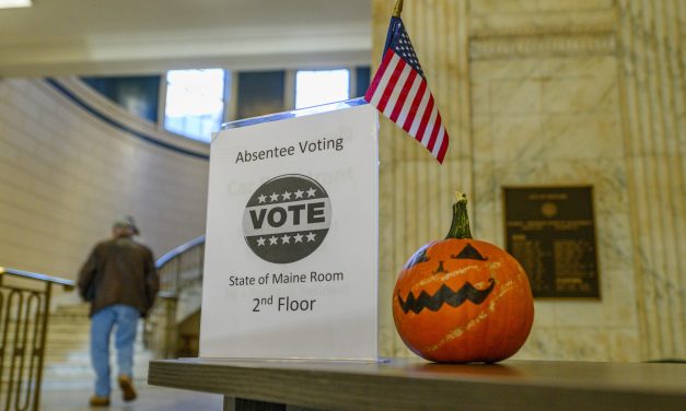 In Photos: Inside Portland City Hall as early voting opens for the 2026 Midterms
